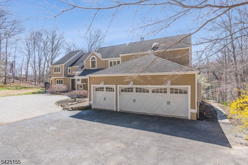 101 101 Rippling Brook Way, Bernardsville Boro, New Jersey, 07924, USA, 5 Bedrooms Bedrooms, ,6 BathroomsBathrooms,Residential,For Sale,101 Rippling Brook Way,577f9cd8-fa0c-47f1-aac6-9fba50