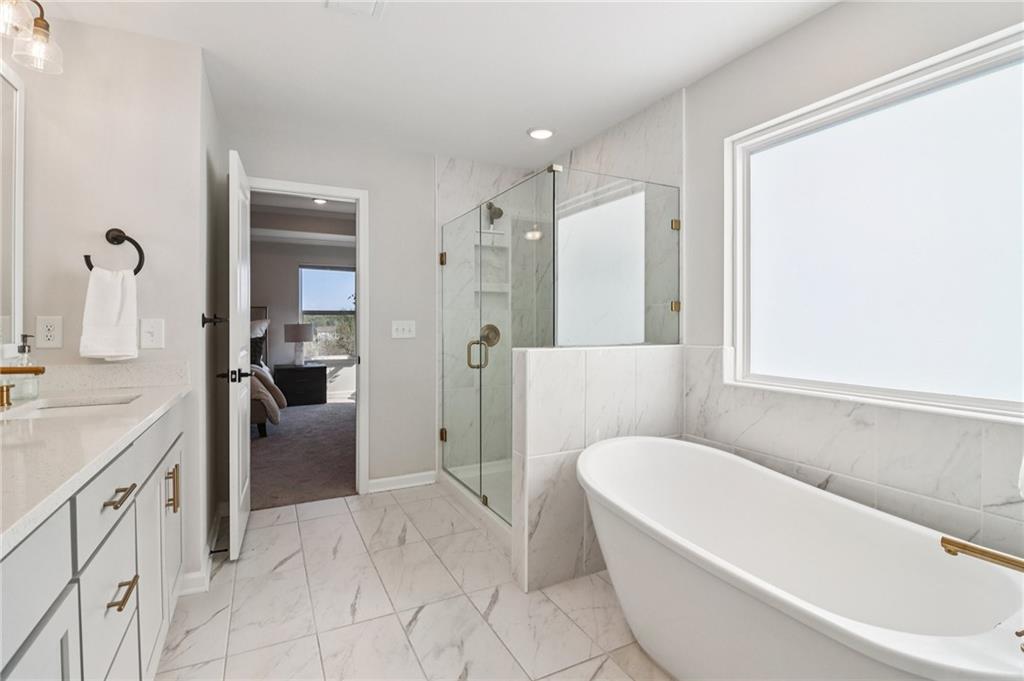 Welcome to luxury living in the heart of West Forsyth, where designer – image 37