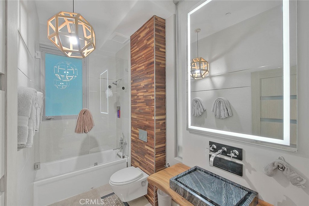 99 99 A Surfside, Surfside, California, 90743, USA, 4 Bedrooms Bedrooms, ,4 BathroomsBathrooms,Residential,For Sale,99 A Surfside,CV26025098