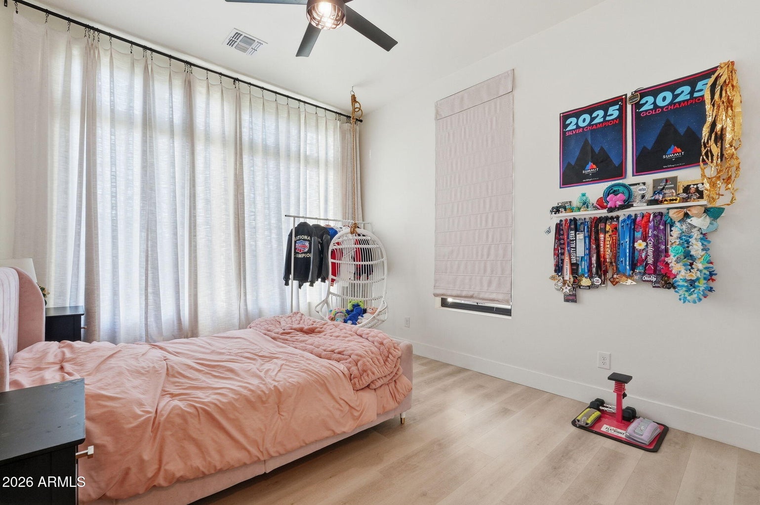 Tucked inside a gated neighborhood of Encanto Real on the edge of Quee – image 24