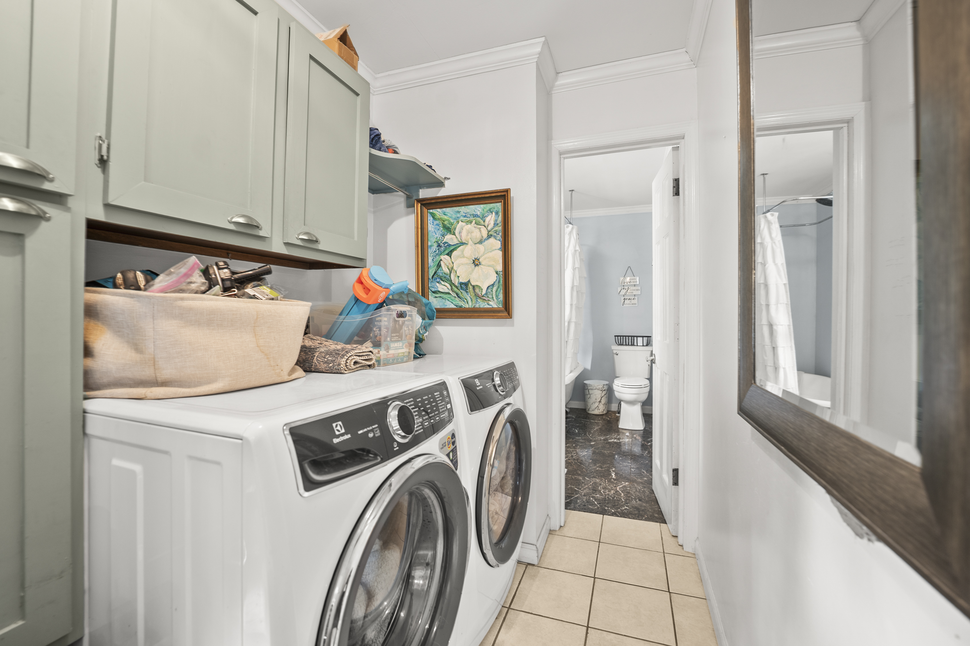 One of a kind, Lowcountry Living! This beautiful house sitting amongst – image 26