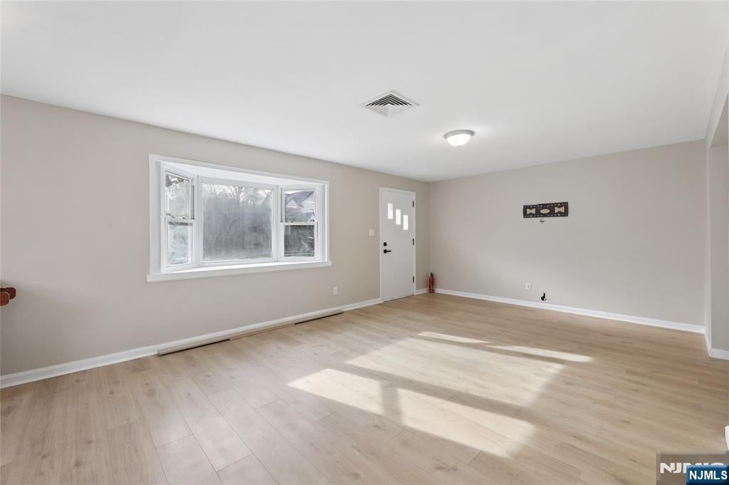 478 478 Riverside Terrace, Rutherford, New Jersey, 07070, USA, 4 Bedrooms Bedrooms, ,2 BathroomsBathrooms,Residential,For Sale,478 Riverside Terrace,70a6501e-e6ff-4e27-9a4a-d2de66
