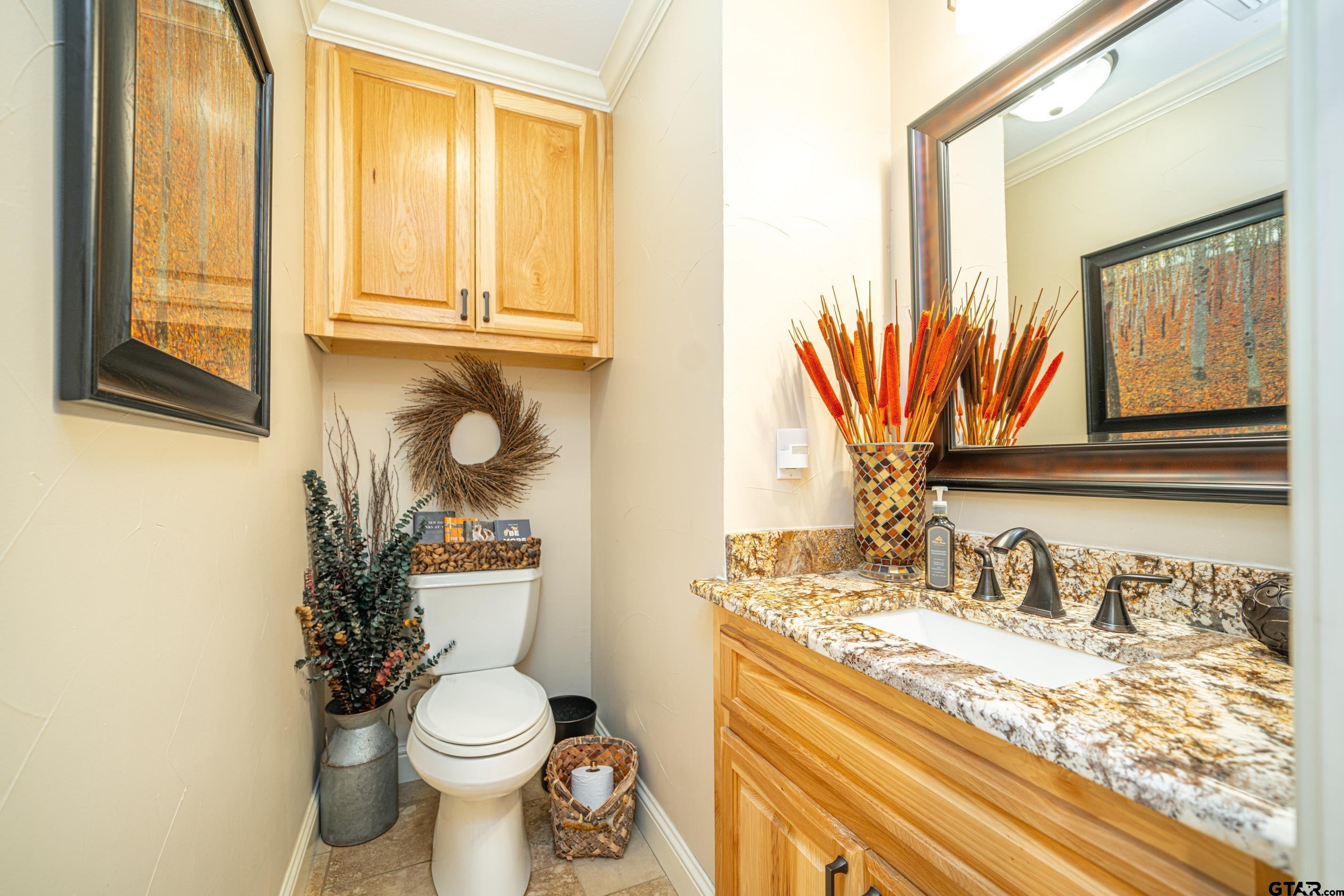 Located in the sought-after Tall Tree subdivision just across the stre – image 13