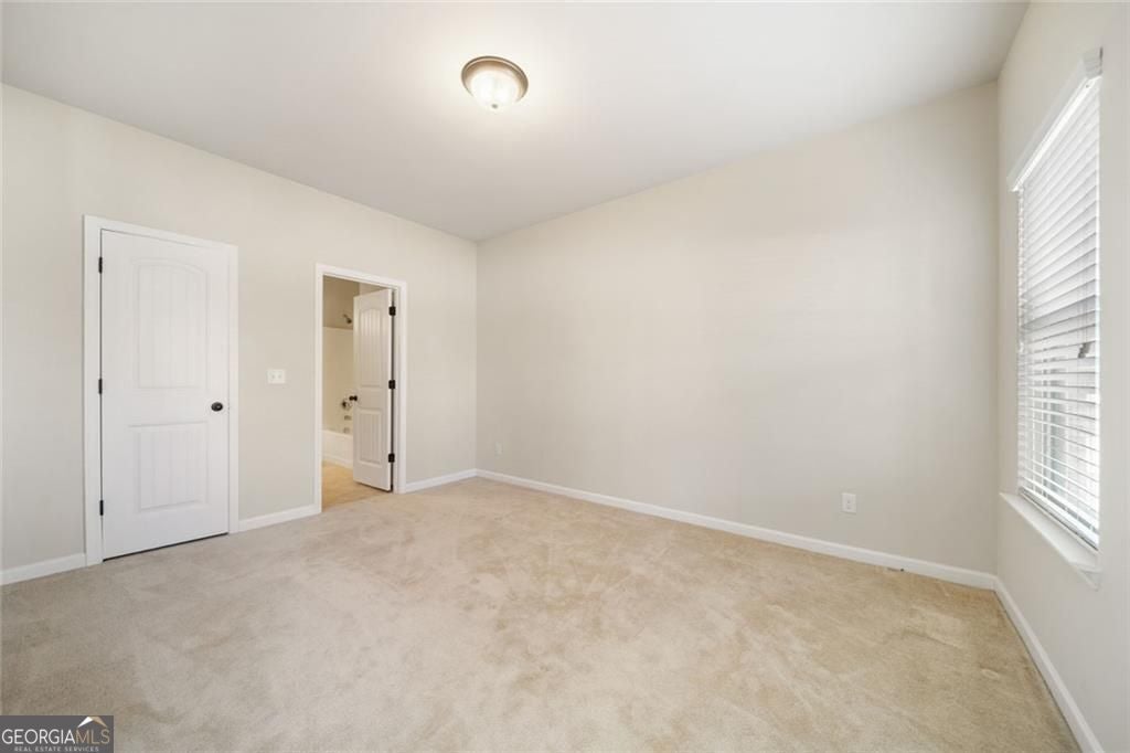 Timeless curb appeal and solid construction define this beautifully ma – image 11