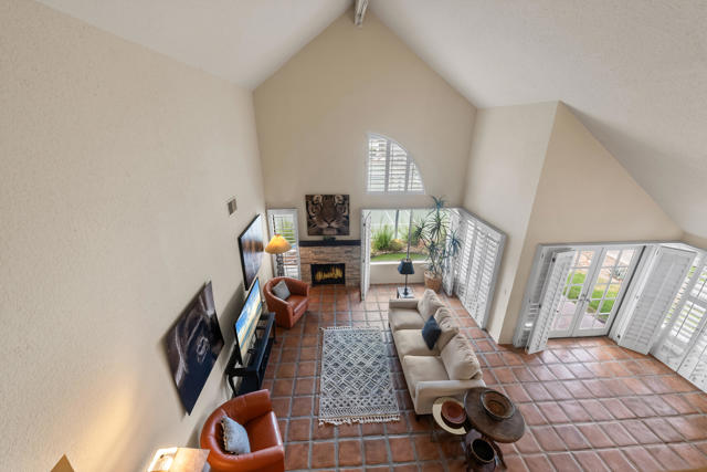MAJOR PRICE IMPROVEMENT! Located just half a block from the world-clas – image 25