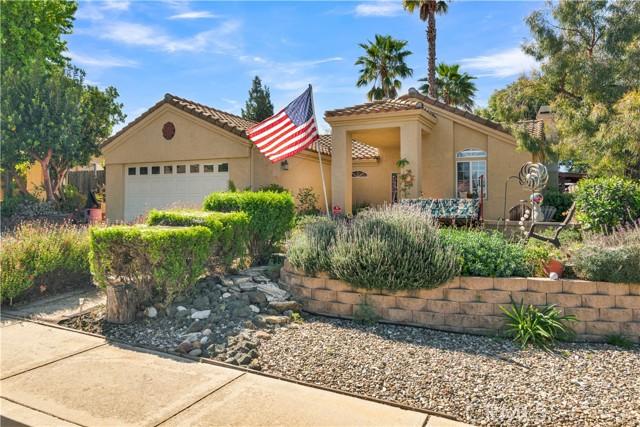 Charming, comfortable, and move-in readythis beautifully updated 3 bed – image 35