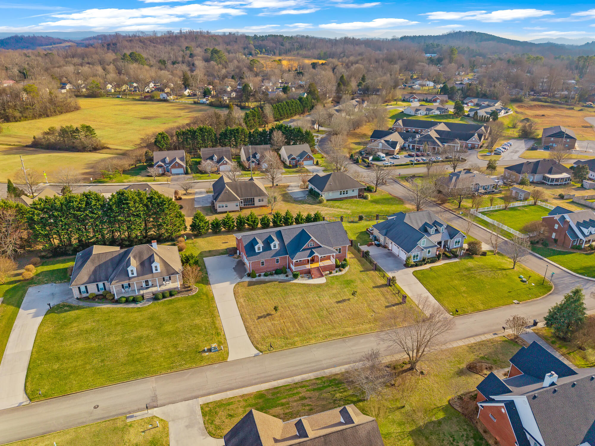 504 504 Lynnwood Drive, Athens, Tennessee, 37303, USA, 4 Bedrooms Bedrooms, ,4 BathroomsBathrooms,Residential,For Sale,504 Lynnwood Drive,20260134