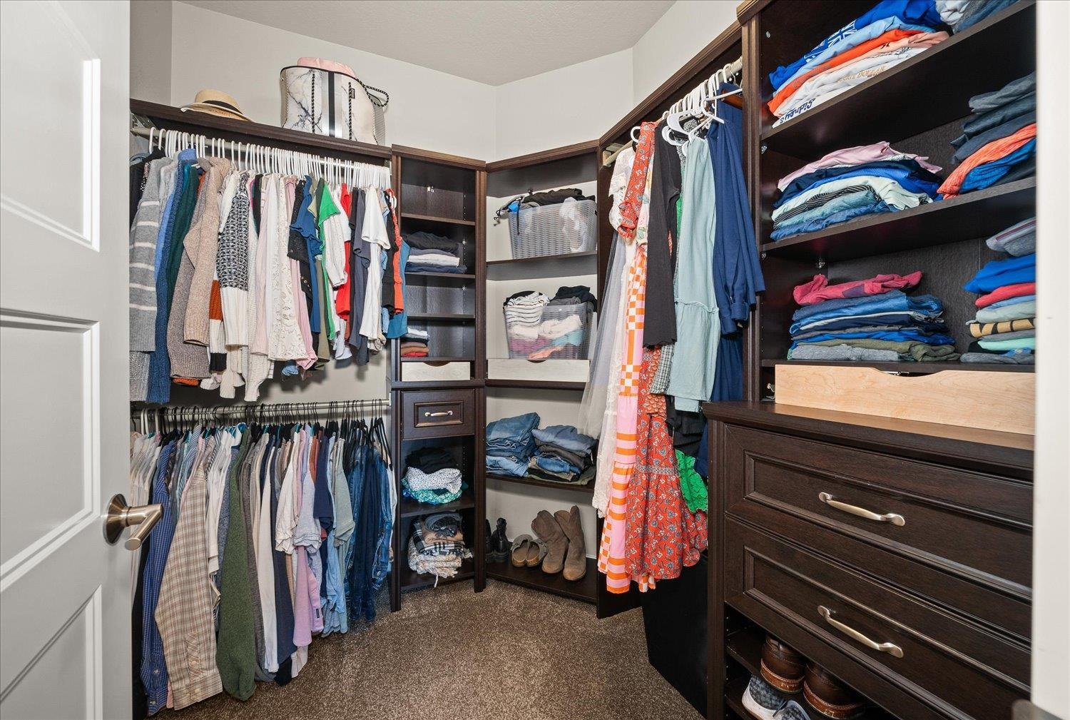 2368 2368 W Centennial Pl, Spokane, Washington, 99201, USA, 2 Bedrooms Bedrooms, ,3 BathroomsBathrooms,Residential,For Sale,2368 W Centennial Pl,202615375