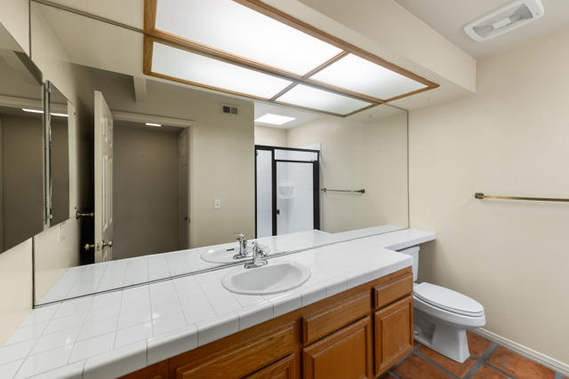 MAJOR PRICE IMPROVEMENT! Located just half a block from the world-clas – image 22