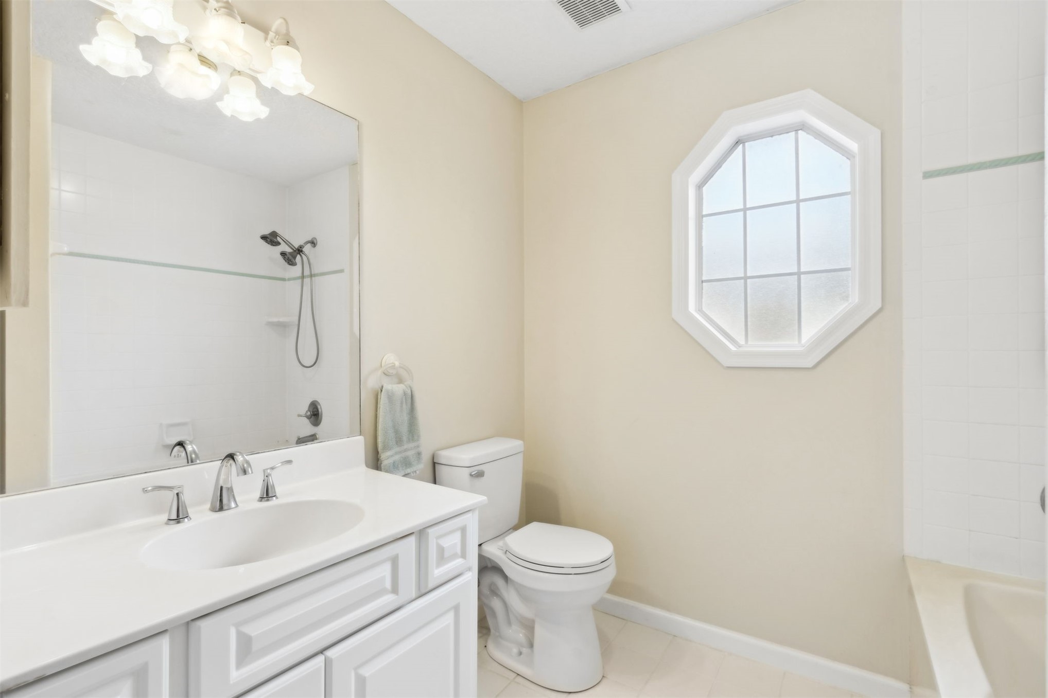 Welcome to Marsh Lakes, a sought after Fernandina Beach community know – image 39