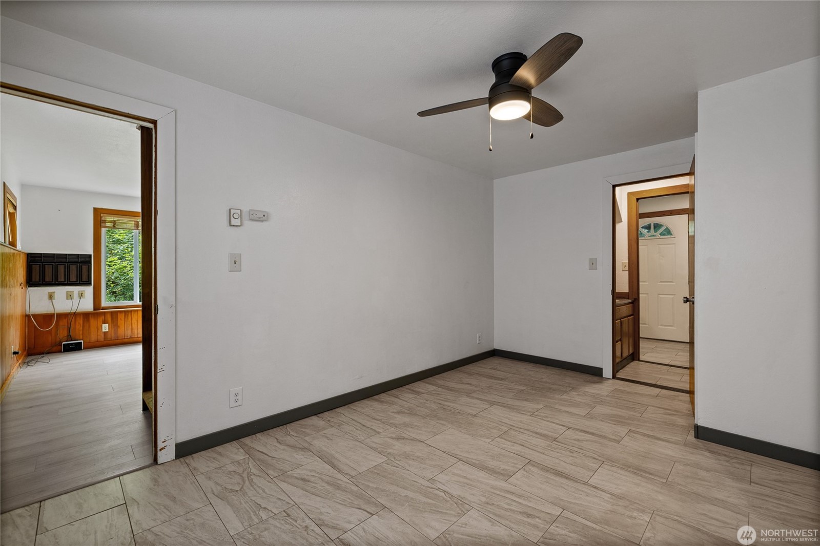 Rare opportunity to enjoy space, flexibility, and income potential on – image 12