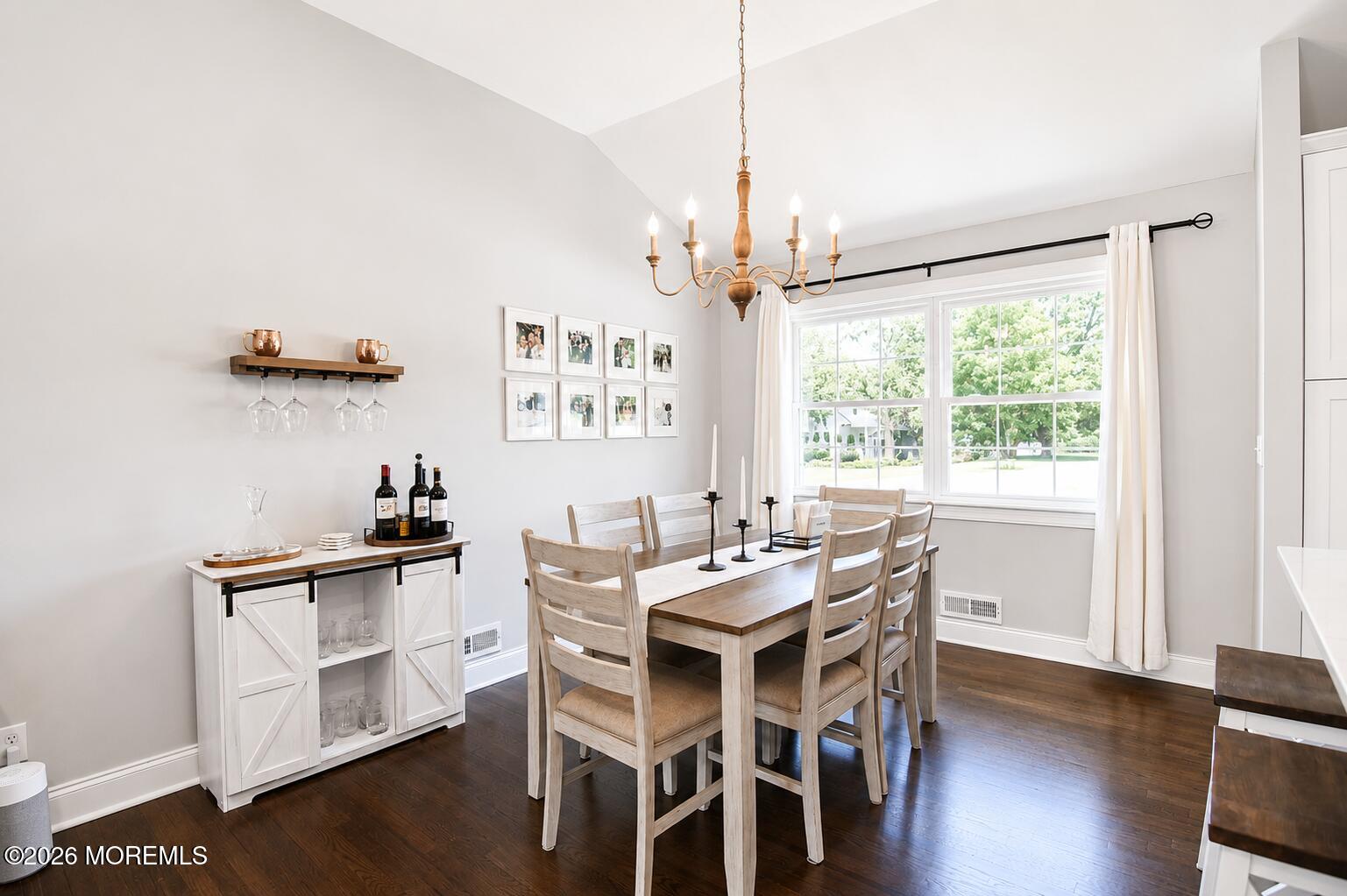 Dont miss this charming home situated on an oversized 145 x 147 lot in – image 10