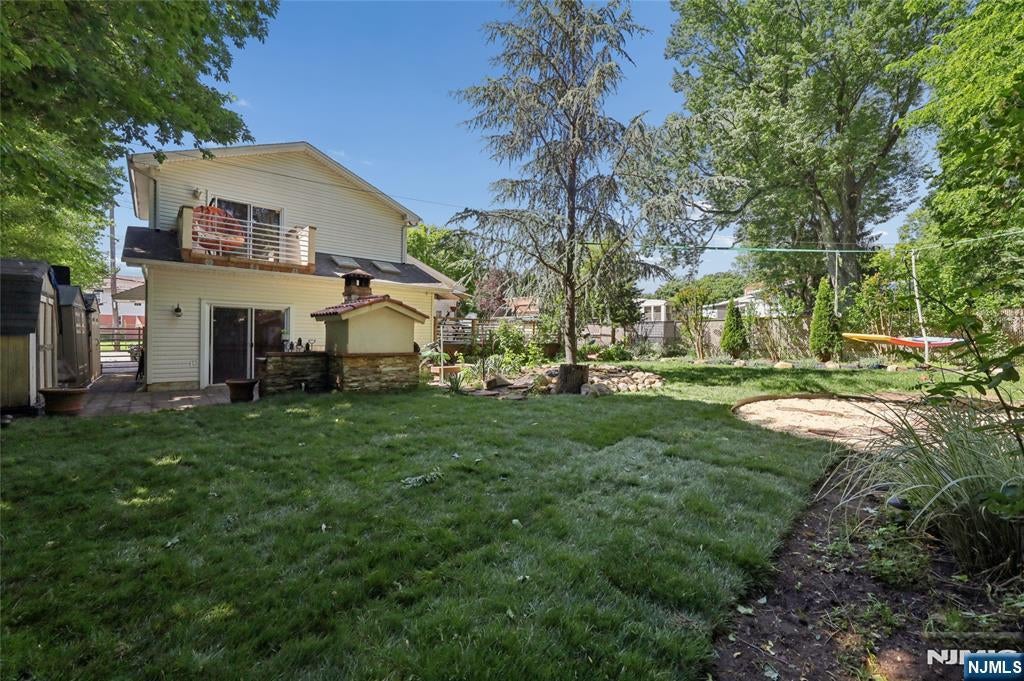 29-07 Fair Lawn Avenue, Fair Lawn, New Jersey, 07410, USA, 4 Bedrooms Bedrooms, ,4 BathroomsBathrooms,Residential,For Sale,29-07 Fair Lawn Avenue,26016016