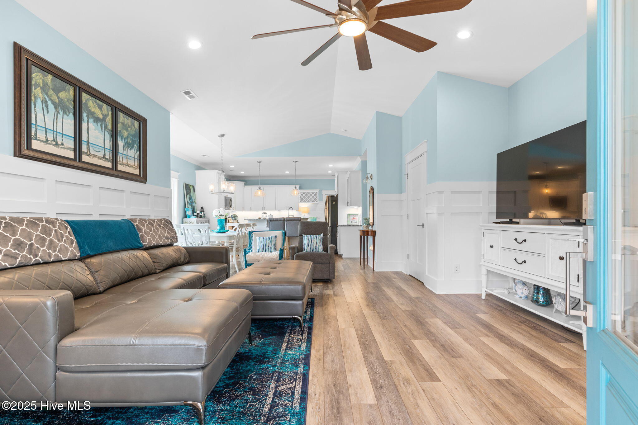 Welcome to 205 NE 59th Street, where coastal charm meets high-end craf – image 13