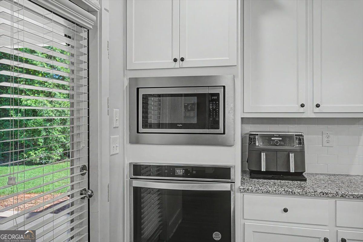 GOLF COURSE LIVING ANYONE??!! Experience luxury golf course living at – image 21