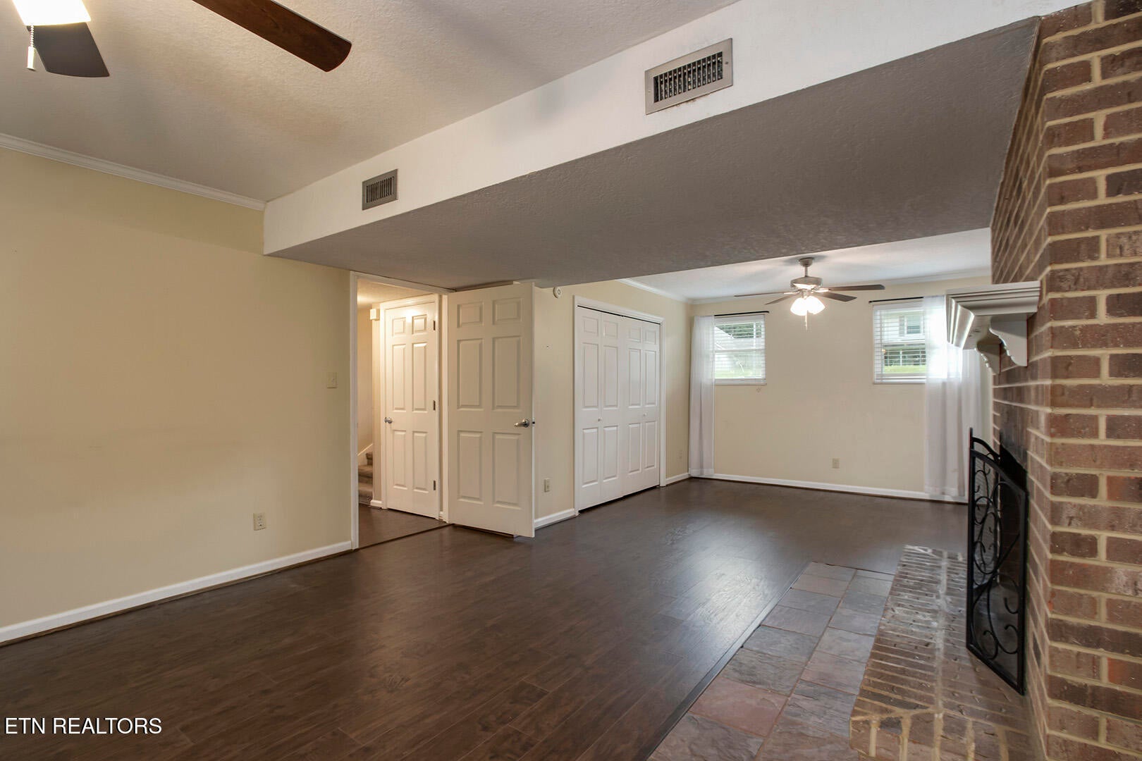 Are you looking for a wonderful home in a desired subdivision in a gre – image 13
