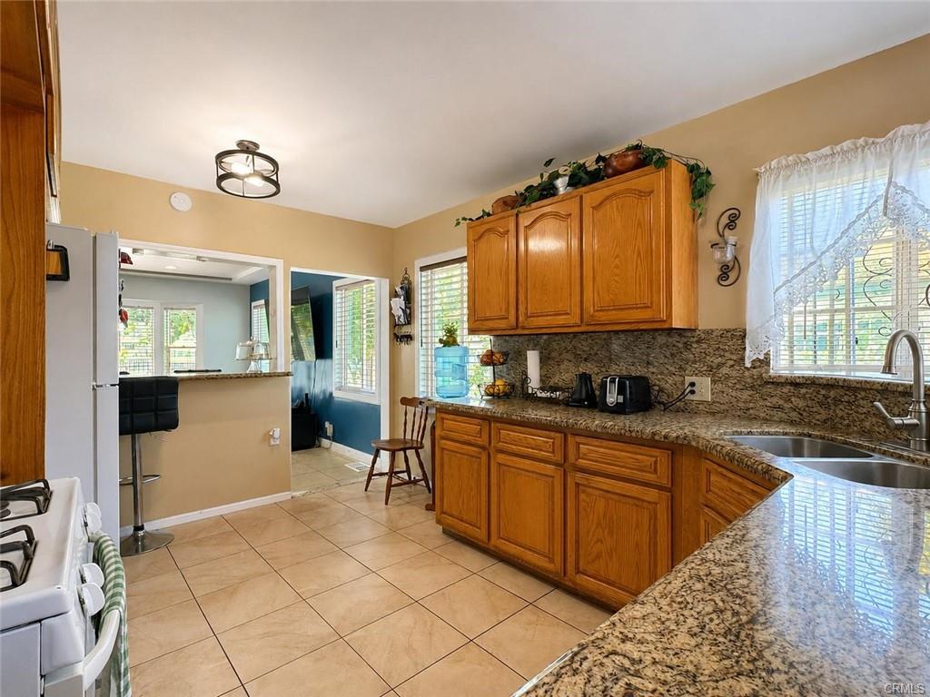 8617 8617 Ivy St, Los Angeles, California, 90002, USA, 5 Bedrooms Bedrooms, ,Residential,For Sale,8617 Ivy St,MB26135921