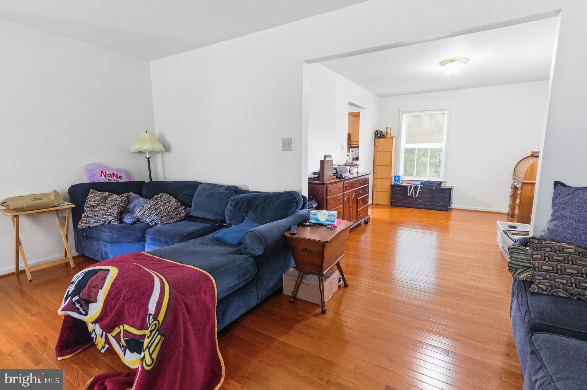 Look for our OPEN HOUSE this Saturday 12-3 PM.This well established be – image 7