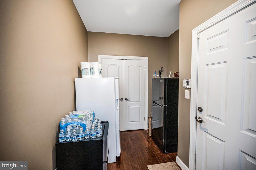 9 9 Sutter Drive, Fredericksburg, Virginia, 22405, USA, 5 Bedrooms Bedrooms, ,5 BathroomsBathrooms,Residential,For Sale,9 Sutter Drive,6112093a-7c20-4b1f-b5cb-6f9b80