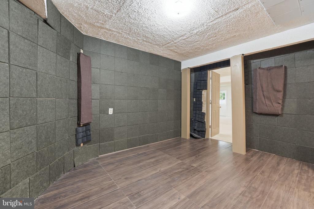 4145 4145 Running Quail Trail, Amissville, Virginia, 20106, USA, 3 Bedrooms Bedrooms, ,4 BathroomsBathrooms,Residential,For Sale,4145 Running Quail Trail,a0101371-3b9d-4316-80f8-affb95
