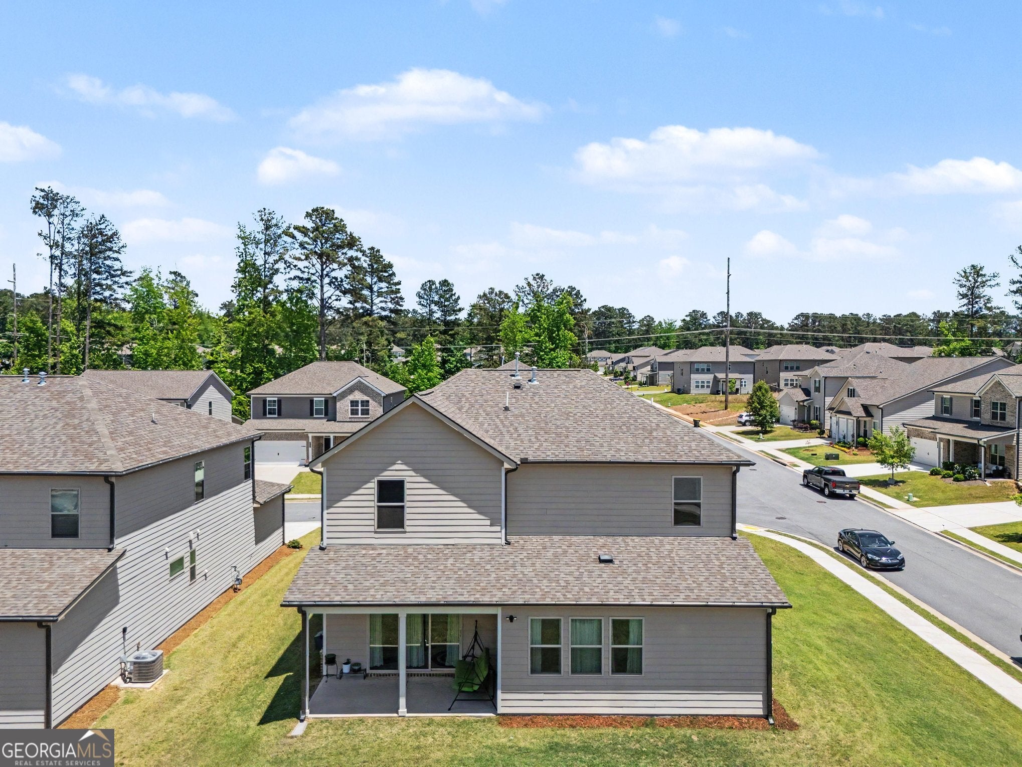 5 BEDROOM/3.5 BATH and over 3100 SF! This lovely like new double cul d – image 39