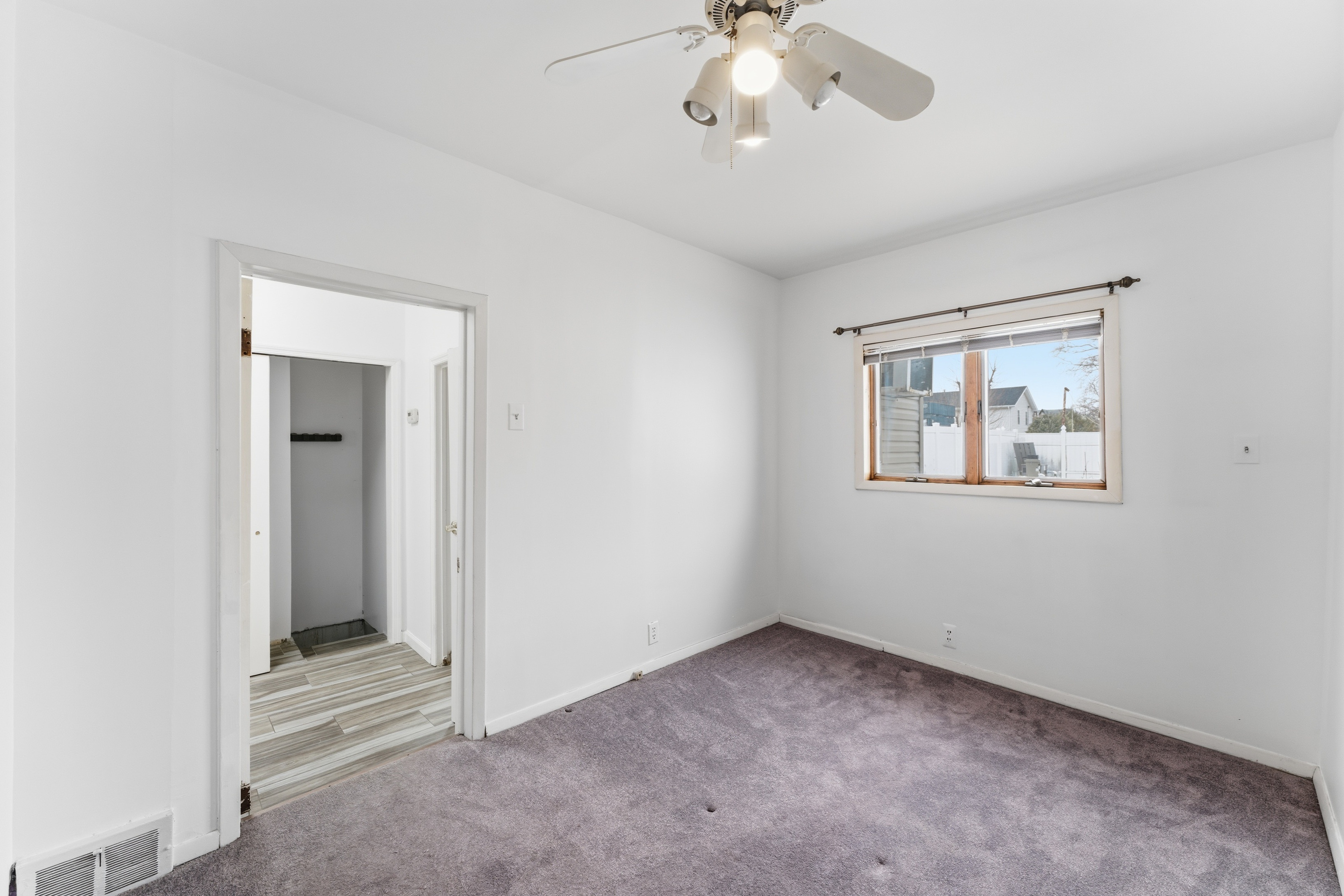 229 229 Centre Avenue, Secaucus, New Jersey, 07094, USA, 4 Bedrooms Bedrooms, ,2 BathroomsBathrooms,Residential,For Sale,229 Centre Avenue,26004821