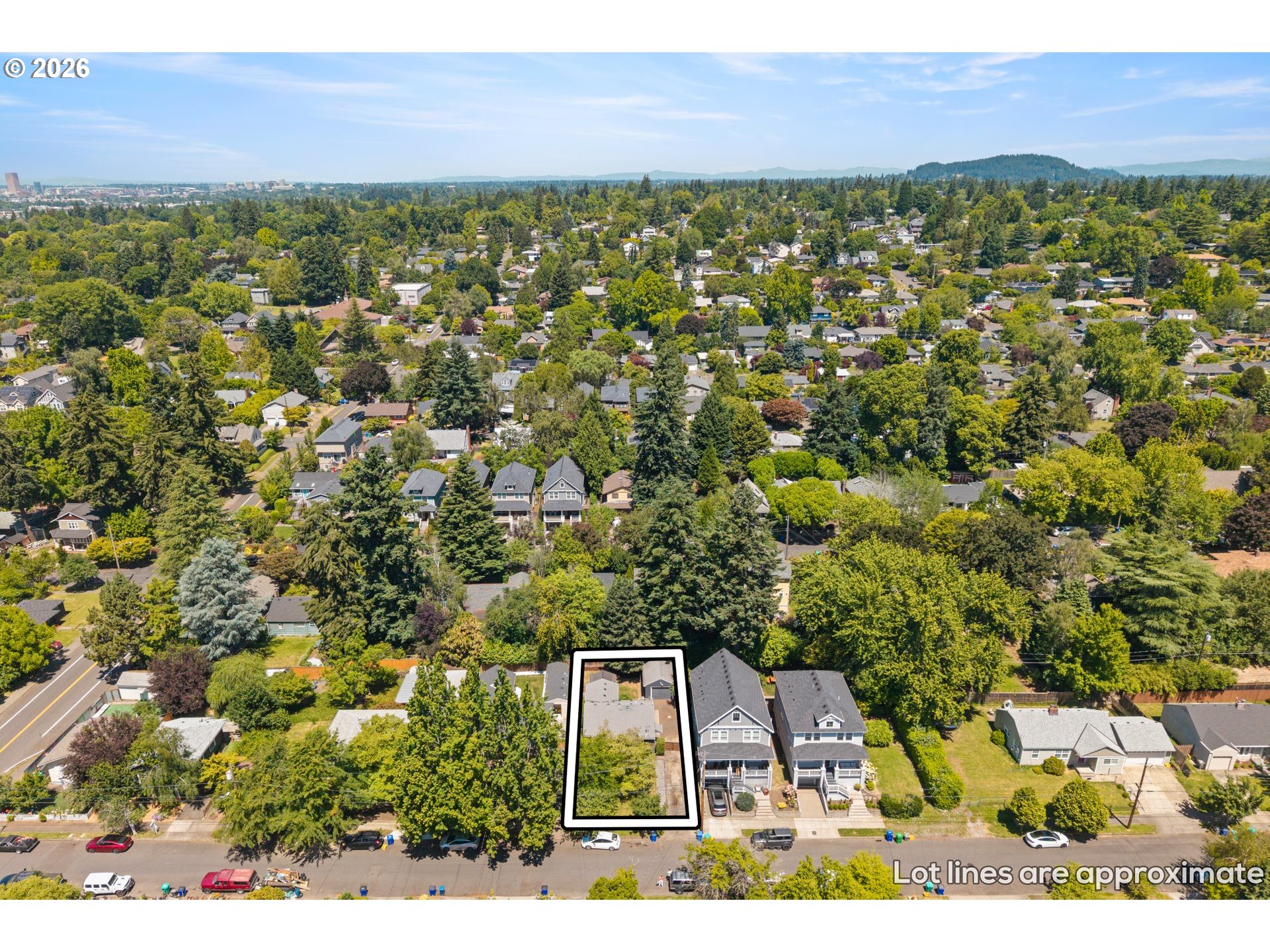 One-level living at its finest in the heart of Eastmoreland Heights! T – image 27