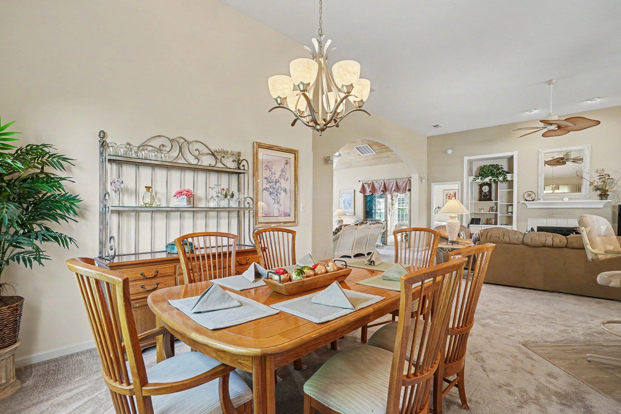 Do not miss this gorgeous updated 3 bed 2 bath single level home locat – image 13