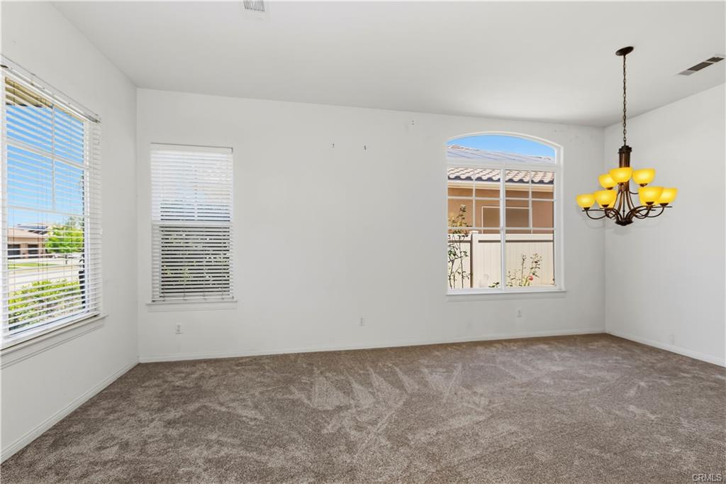 Welcome to this beautifully maintained single-story home located in a – image 4