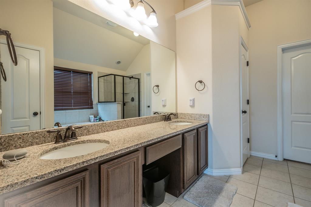 441 441 Rockaway Drive, Midlothian, Texas, 76065, USA, 4 Bedrooms Bedrooms, ,3 BathroomsBathrooms,Residential,For Sale,441 Rockaway Drive,69fd7085-f57c-4229-a72e-6a1202
