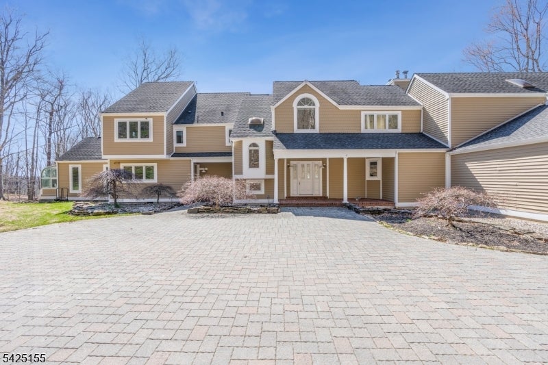 101 101 Rippling Brook Way, Bernardsville Boro, New Jersey, 07924, USA, 5 Bedrooms Bedrooms, ,6 BathroomsBathrooms,Residential,For Sale,101 Rippling Brook Way,577f9cd8-fa0c-47f1-aac6-9fba50