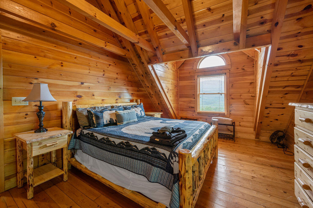 725 725 Big Bear Ridge Road, Gatlinburg, Tennessee, 37738, USA, 5 Bedrooms Bedrooms, ,6 BathroomsBathrooms,Residential,For Sale,725 Big Bear Ridge Road,308006