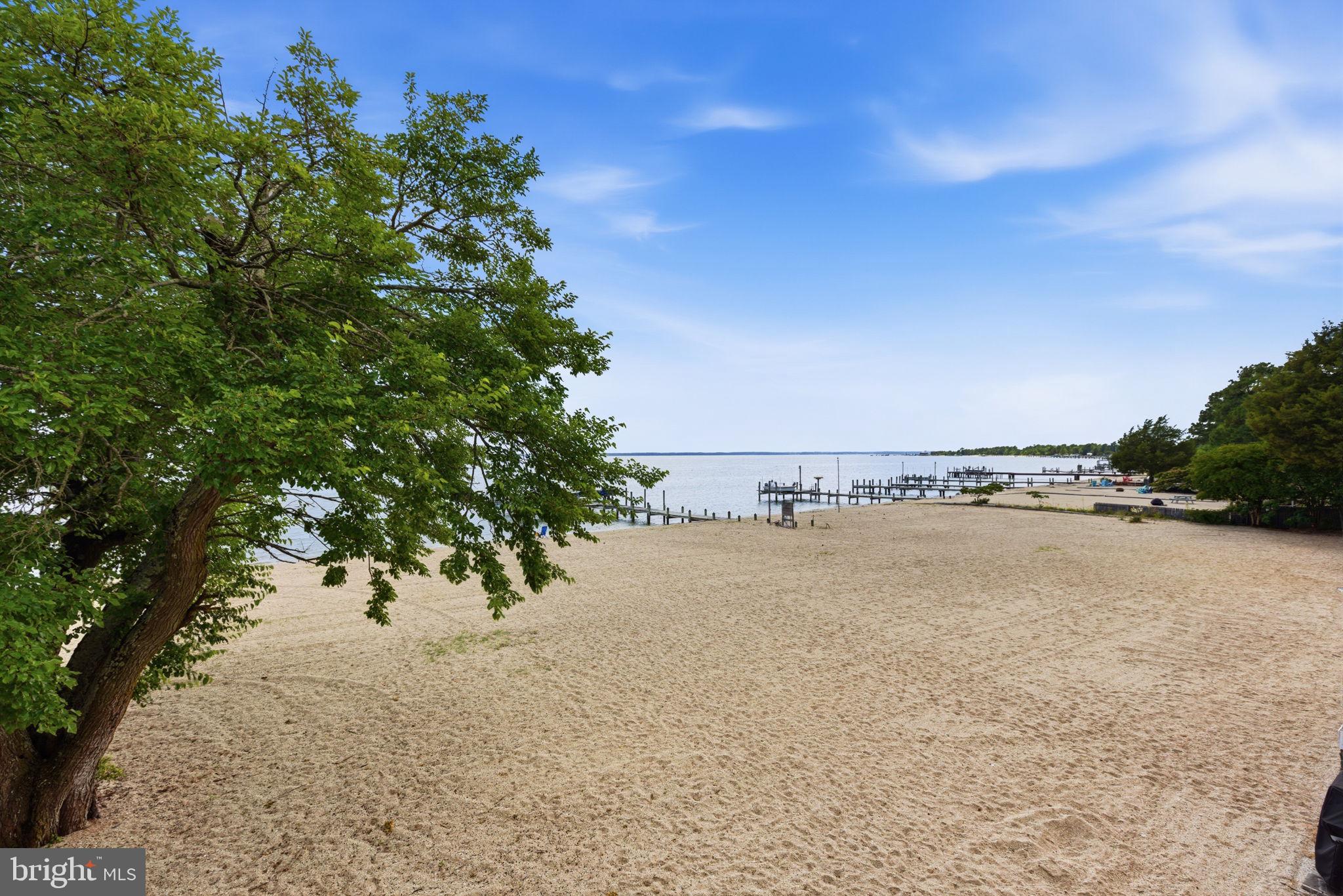 Enjoy effortless waterfront living in Southern Maryland from this prem – image 25