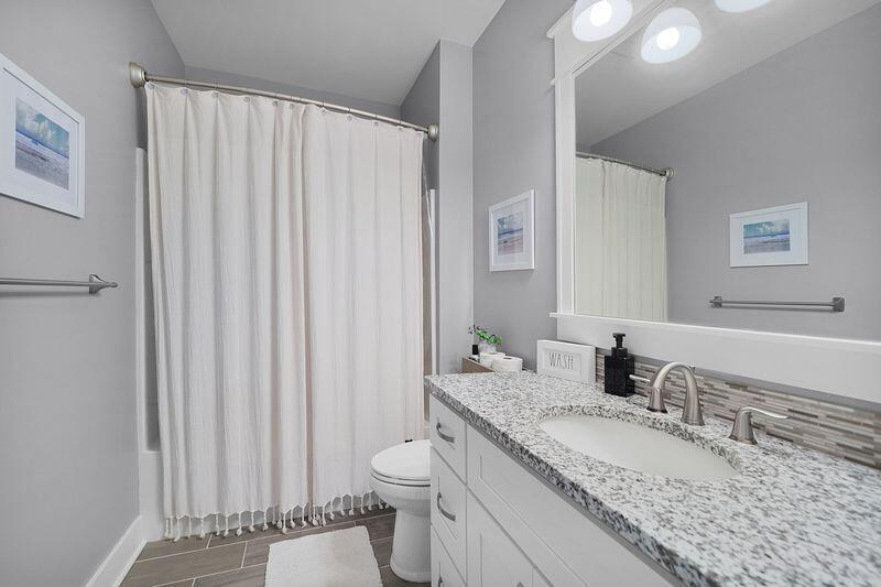 This custom built parade of homes 3 bedroom 2.5 bath ranch offers 82 f – image 92
