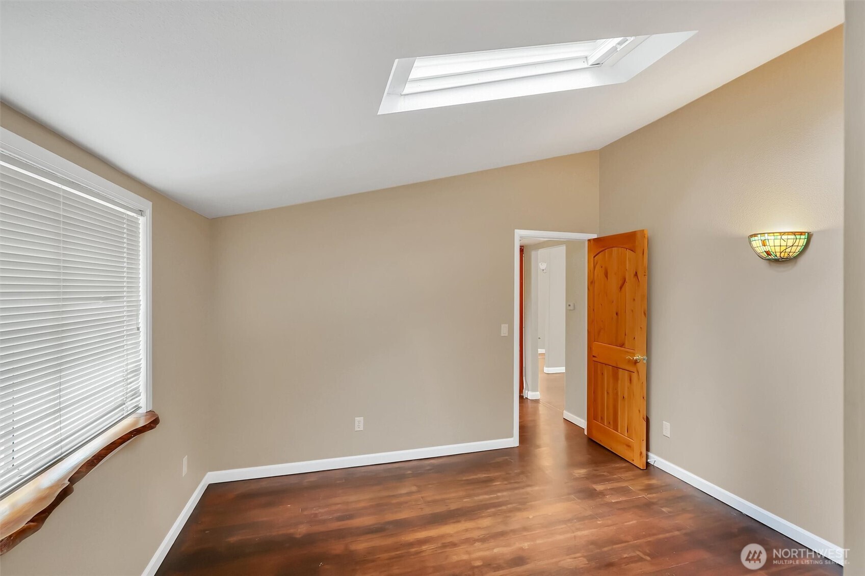 13722 13722 Interlake Avenue, Seattle, Washington, 98133, USA, 2 Bedrooms Bedrooms, ,2 BathroomsBathrooms,Residential,For Sale,13722 Interlake Avenue,2490690