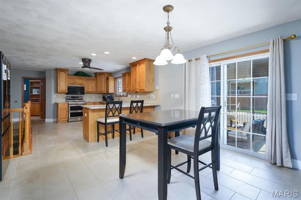 117 117 Callaway Court, O'Fallon, Illinois, 62269, USA, 4 Bedrooms Bedrooms, ,4 BathroomsBathrooms,Residential,For Sale,117 Callaway Court,26013179