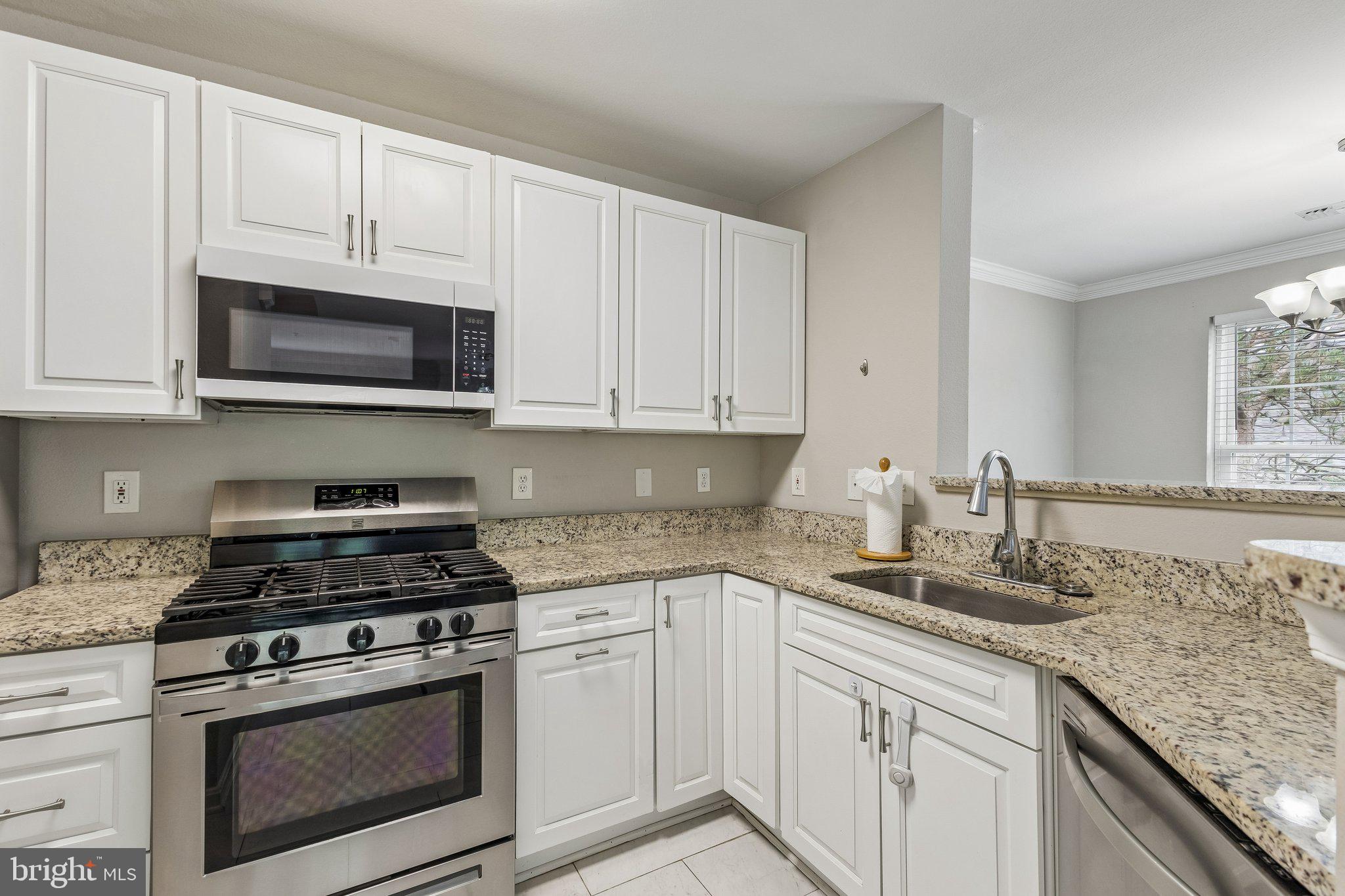 4542 4542 Superior Square, Fairfax, Virginia, 22033, USA, 3 Bedrooms Bedrooms, ,3 BathroomsBathrooms,Residential,For Sale,4542 Superior Square,VAFX2313172