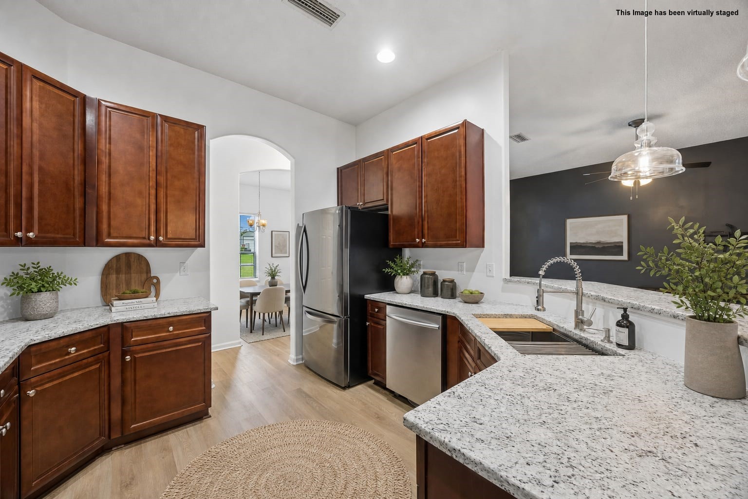 Tired of choosing between a backyard and a commute? At 54079 Amblerwoo – image 4