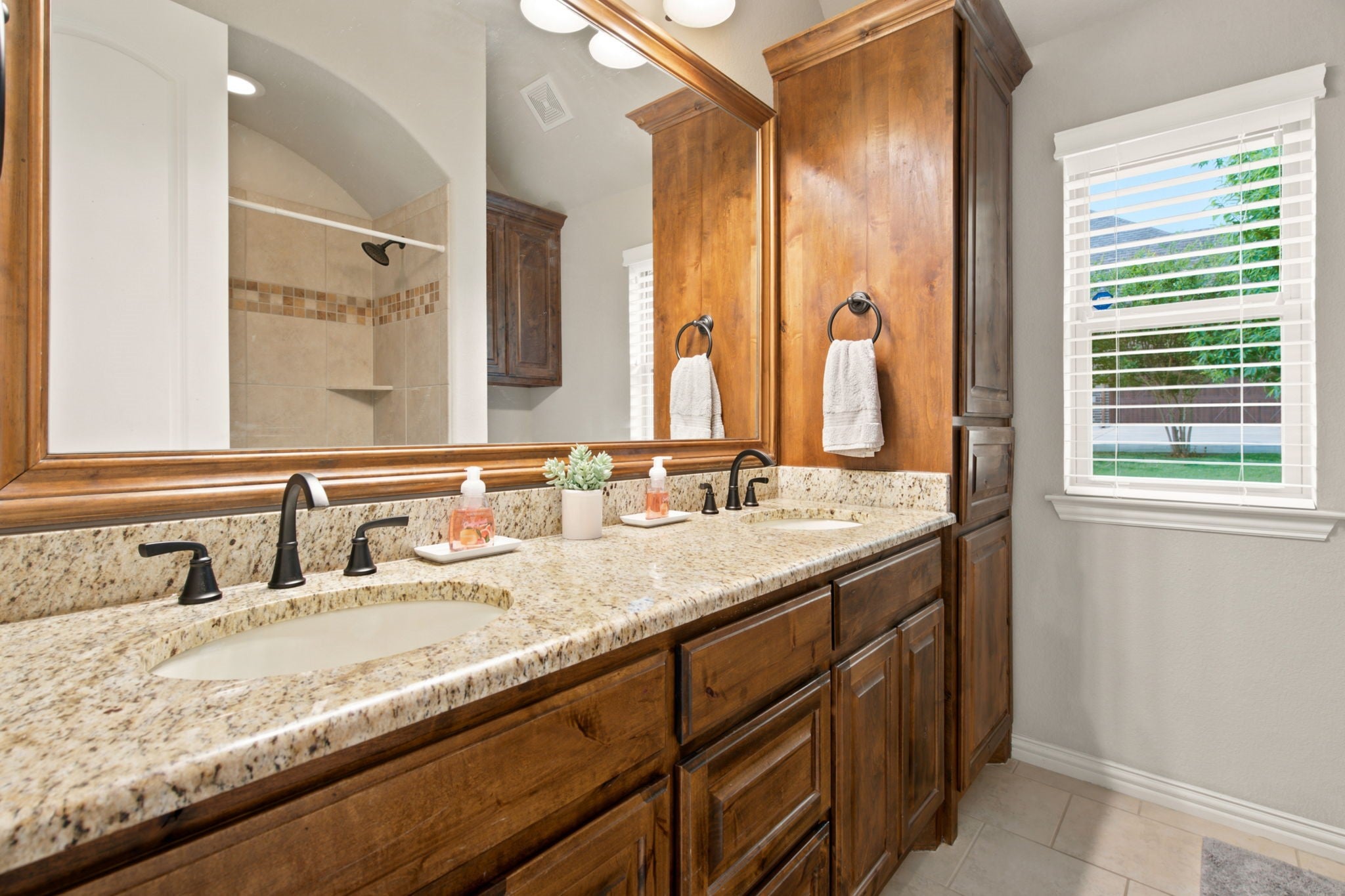 9221 9221 Avery Ranch Way, Justin, Texas, 76247, USA, 4 Bedrooms Bedrooms, ,3 BathroomsBathrooms,Residential,For Sale,9221 Avery Ranch Way,21287048