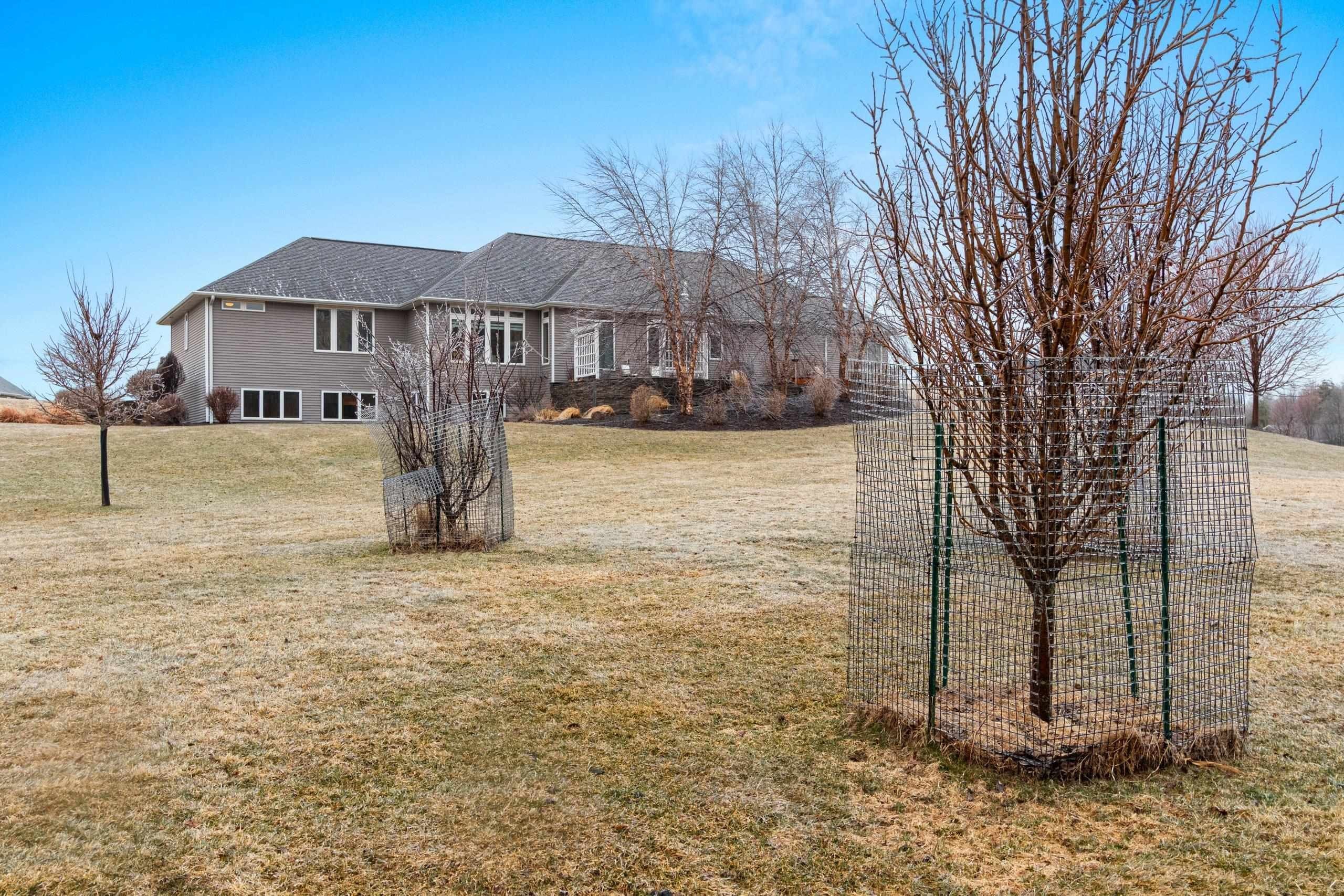 2875 2875 STONE CREEK Circle, SUAMICO, Wisconsin, 54313-9107, USA, 5 Bedrooms Bedrooms, ,4 BathroomsBathrooms,Residential,For Sale,2875 STONE CREEK Circle,7251169f-7e5c-4250-b469-36489d
