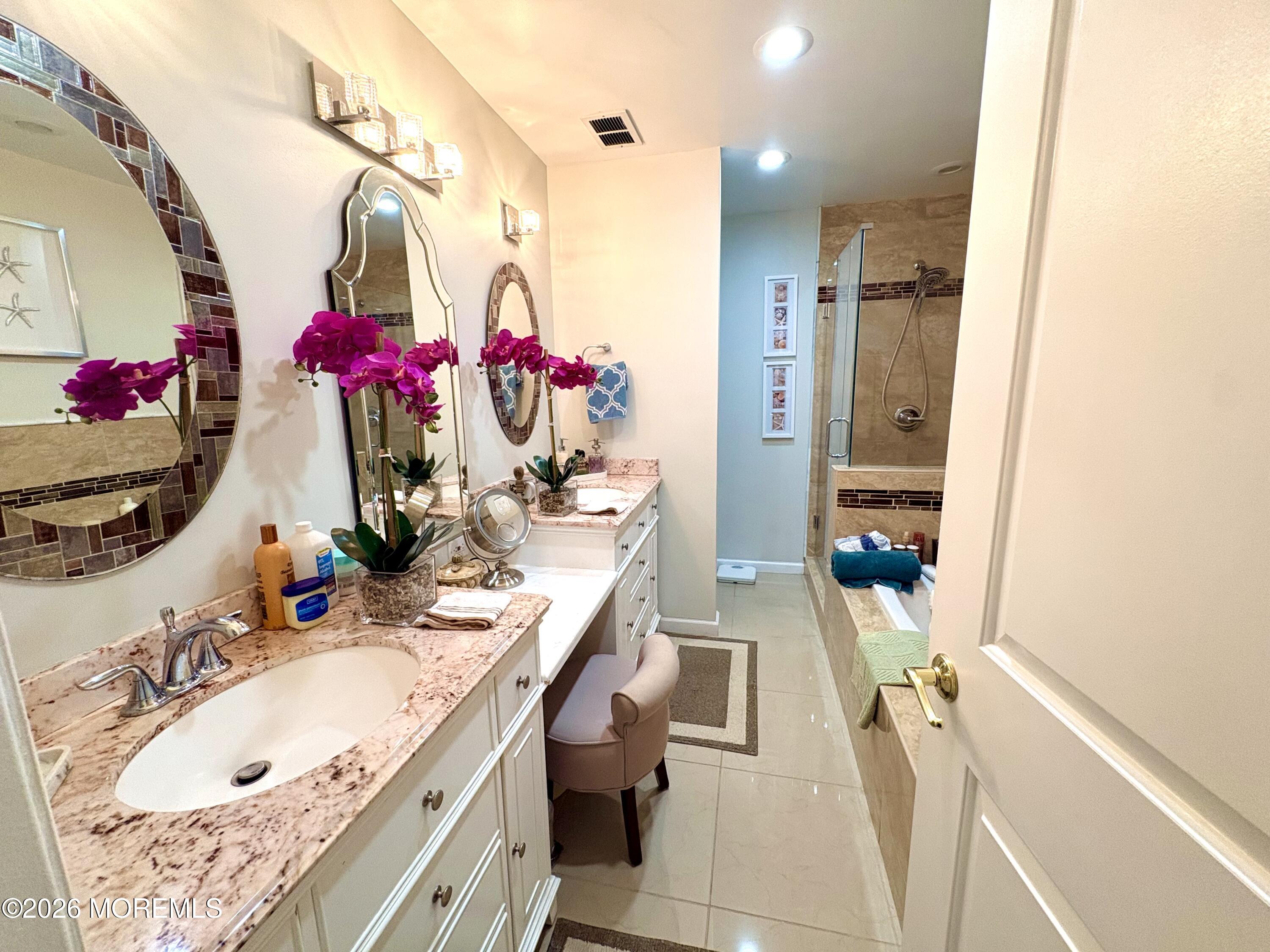 No expense spared in this impeccably upgraded home in the sought-after – image 22