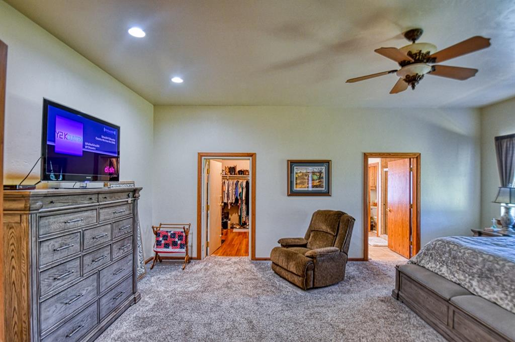 4001 4001 County Road 1520, Stratford, Oklahoma, 74872, USA, 4 Bedrooms Bedrooms, ,3 BathroomsBathrooms,Residential,For Sale,4001 County Road 1520,1235461