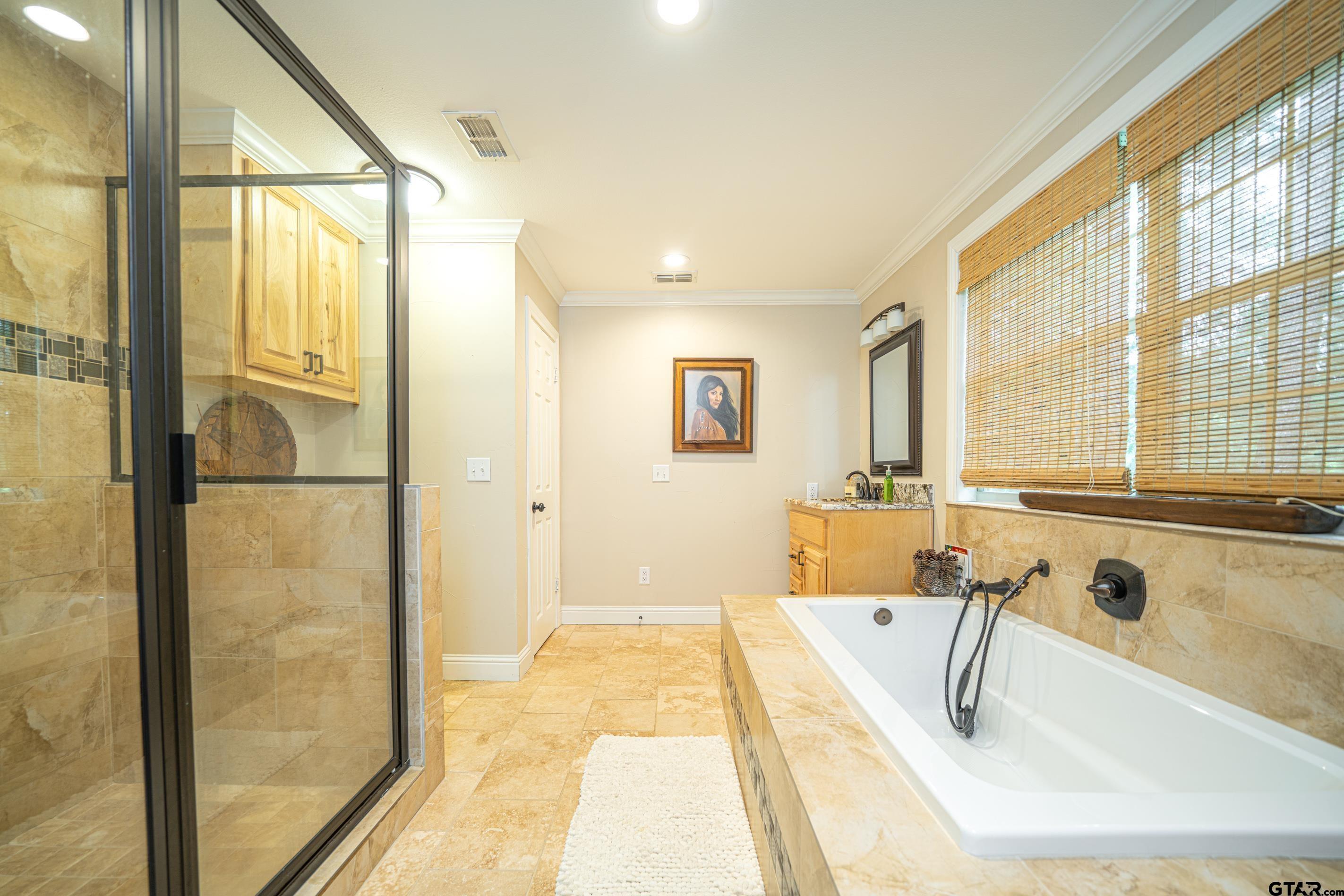 Located in the sought-after Tall Tree subdivision just across the stre – image 22