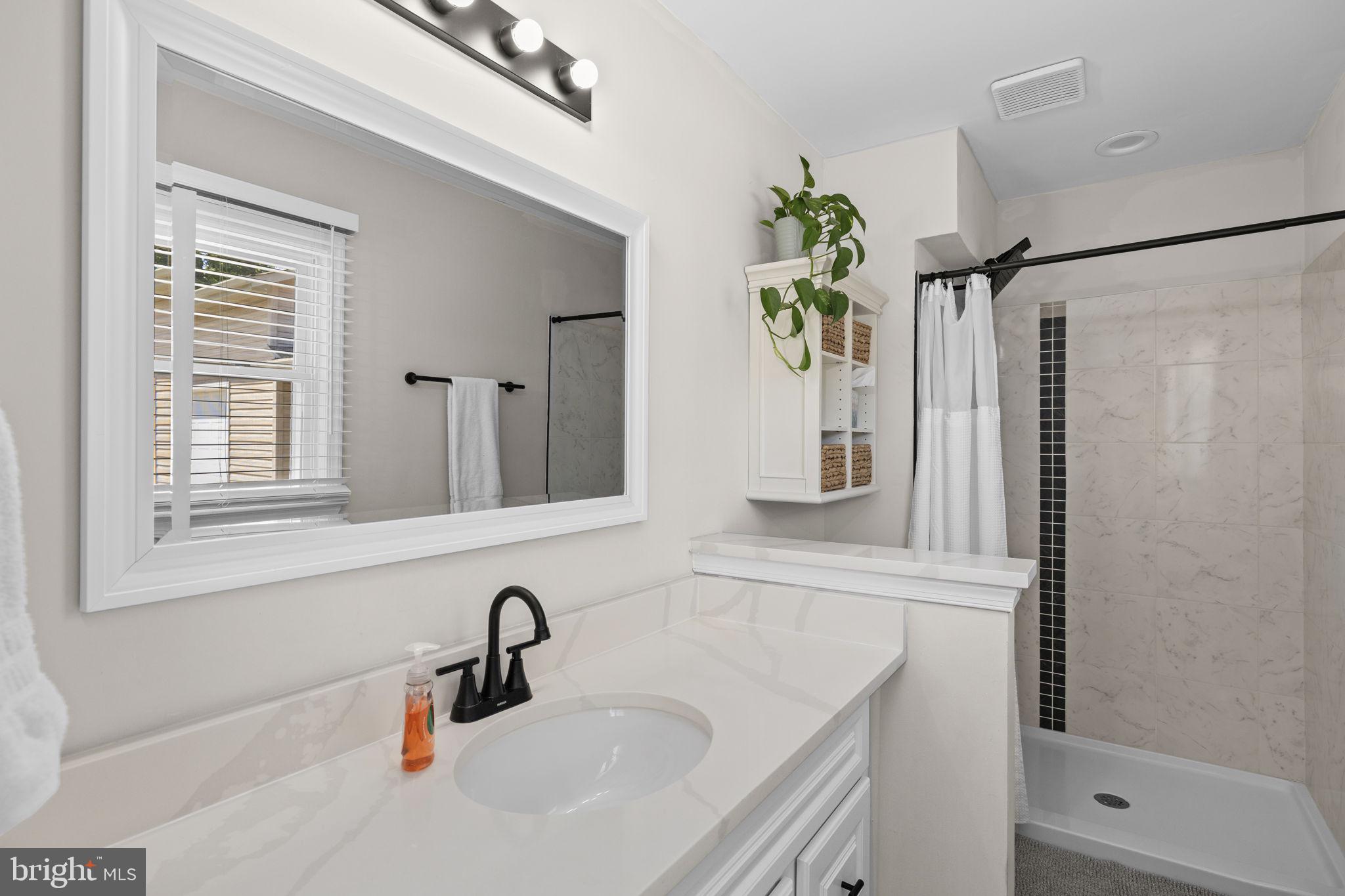 One of a kind property in North Stafford! Fully redone rambler with LV – image 14