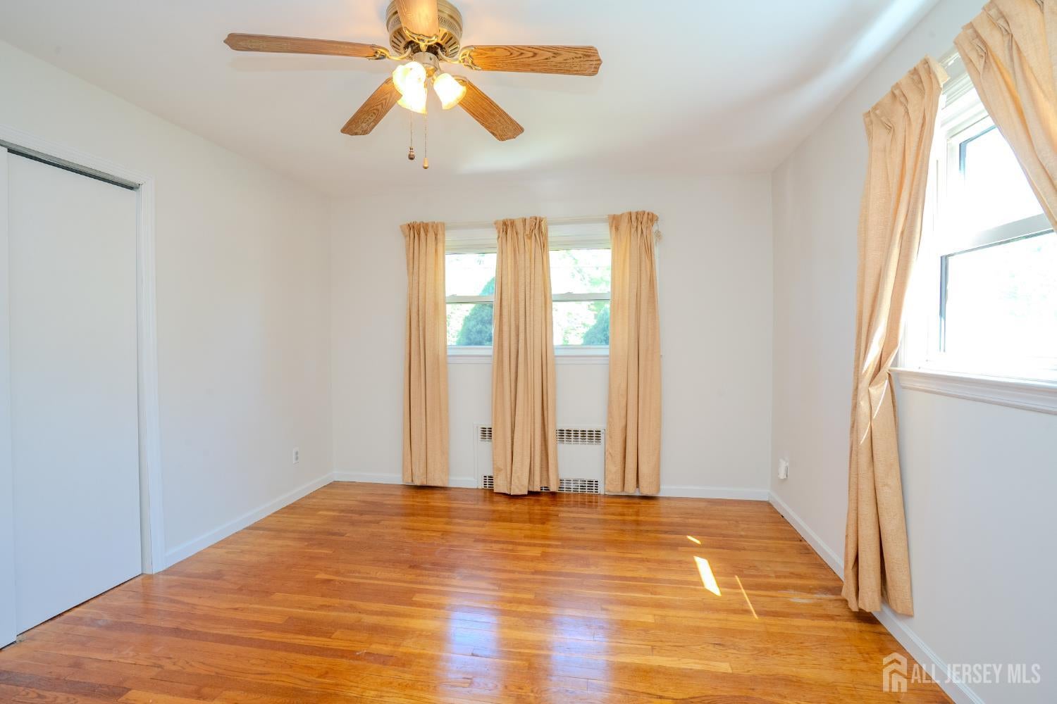 Welcome to 504 Plainfield Avenue, a charming Cape Cod home designed fo – image 10