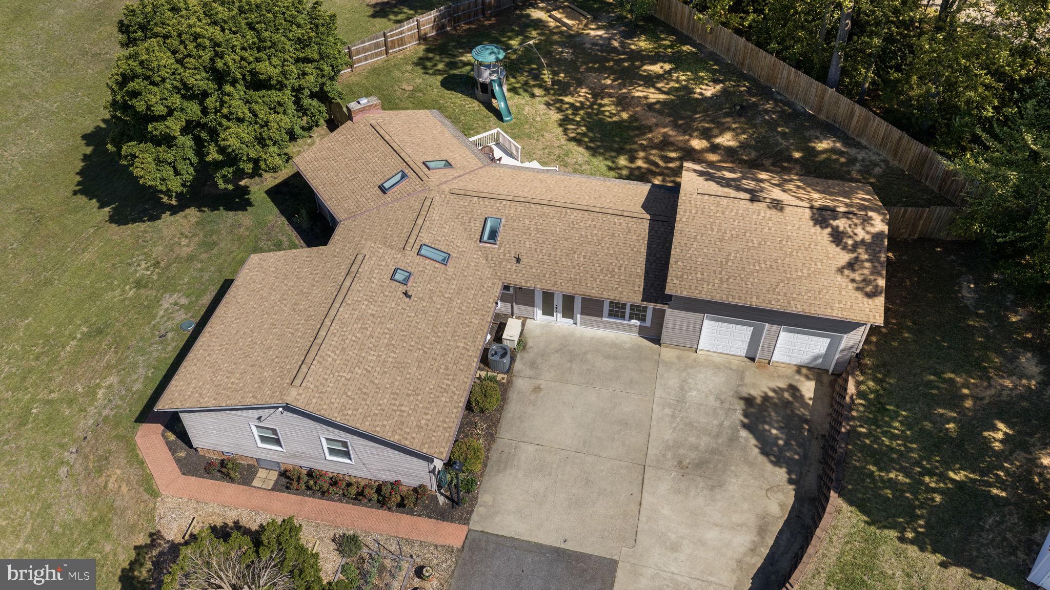 One of a kind property in North Stafford! Fully redone rambler with LV – image 29