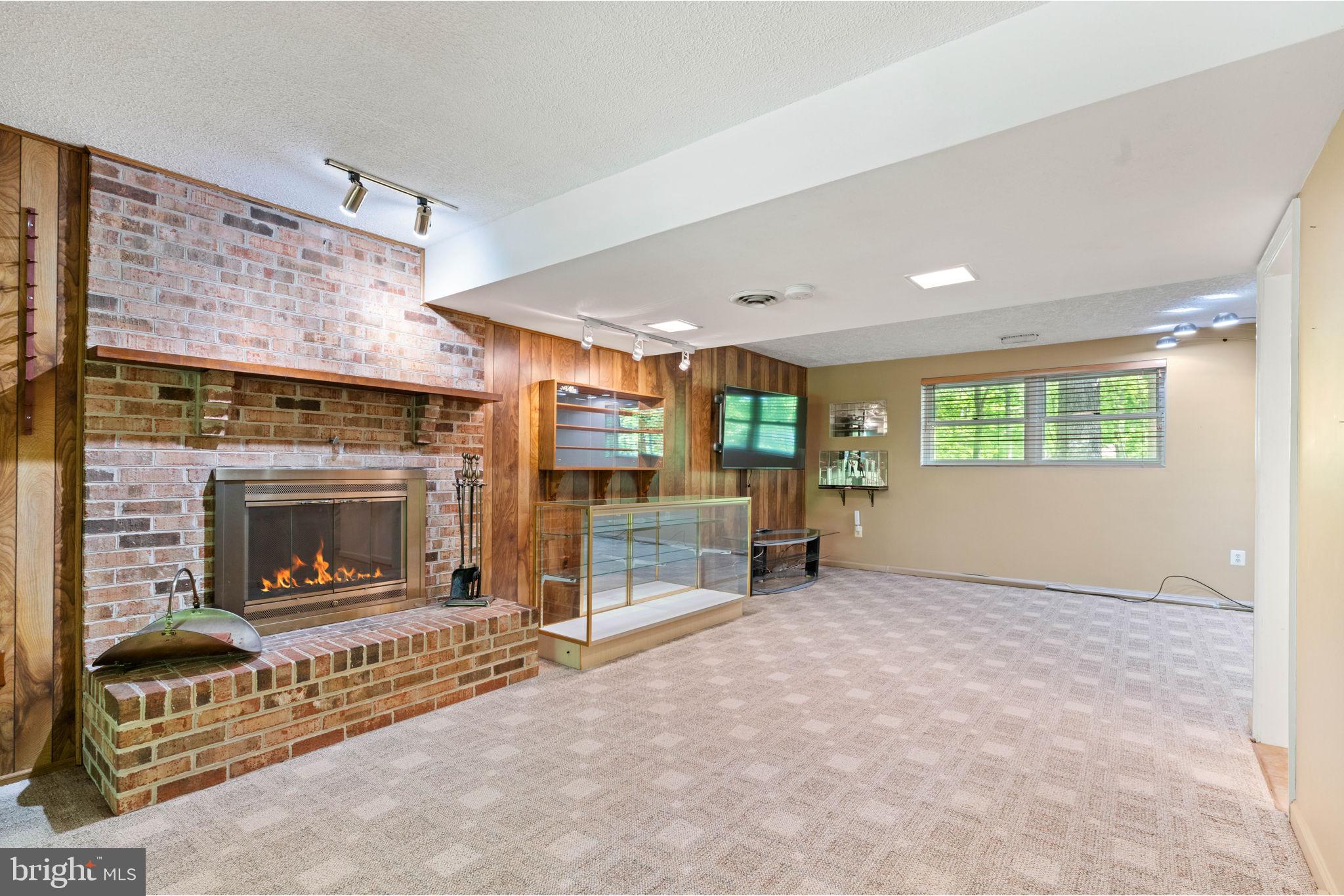 12020 12020 Parkriver Drive, Manassas, Virginia, 20112, USA, 4 Bedrooms Bedrooms, ,3 BathroomsBathrooms,Residential,For Sale,12020 Parkriver Drive,417cb490-de51-4e17-aa92-3796af