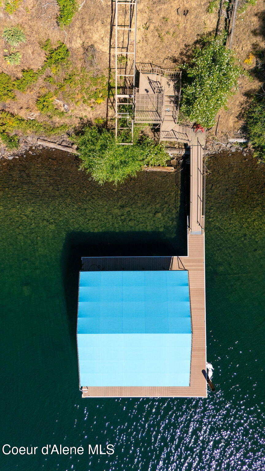 Lake front property with completely reimagined home, finished in 2024 – image 20