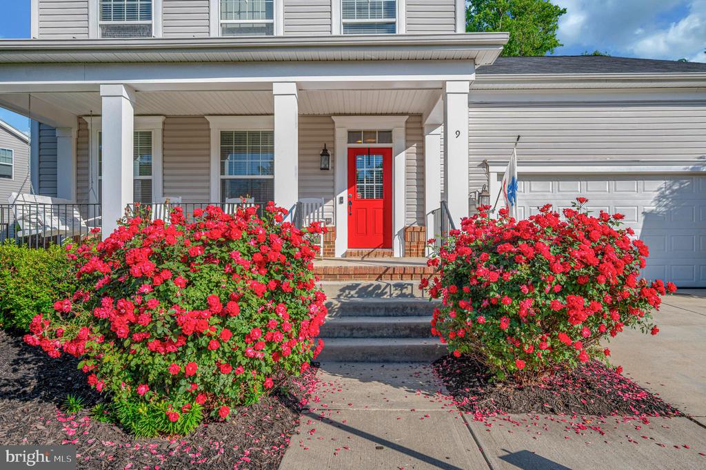 9 9 Sutter Drive, Fredericksburg, Virginia, 22405, USA, 5 Bedrooms Bedrooms, ,5 BathroomsBathrooms,Residential,For Sale,9 Sutter Drive,6112093a-7c20-4b1f-b5cb-6f9b80