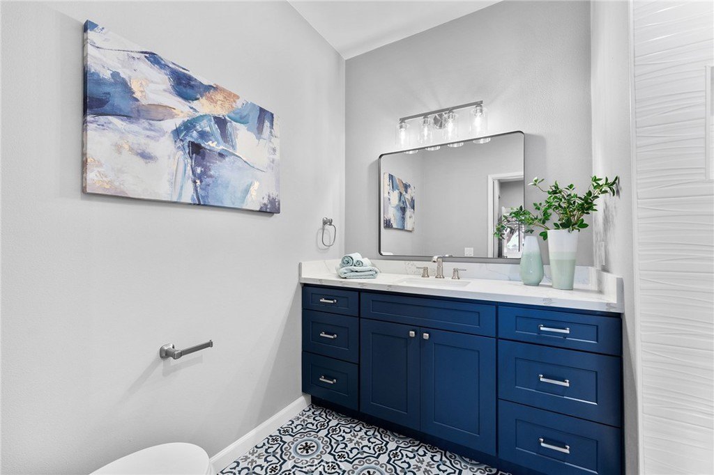 350 350 Paseo De Playa 113, Ventura, California, 93001, USA, 2 Bedrooms Bedrooms, ,1 BathroomBathrooms,Residential,For Sale,350 Paseo De Playa 113,CV25243927